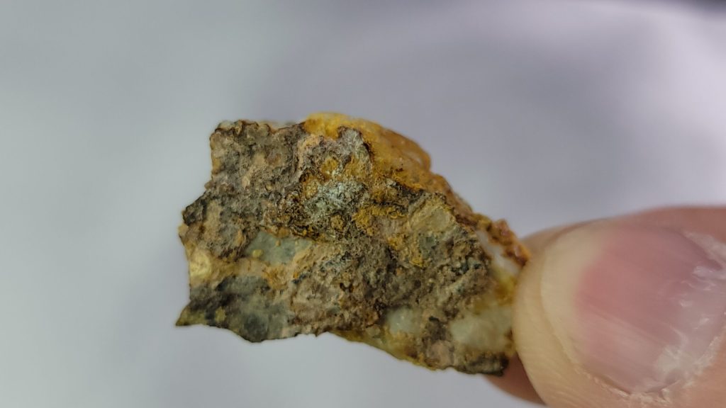 oxidized gold ore